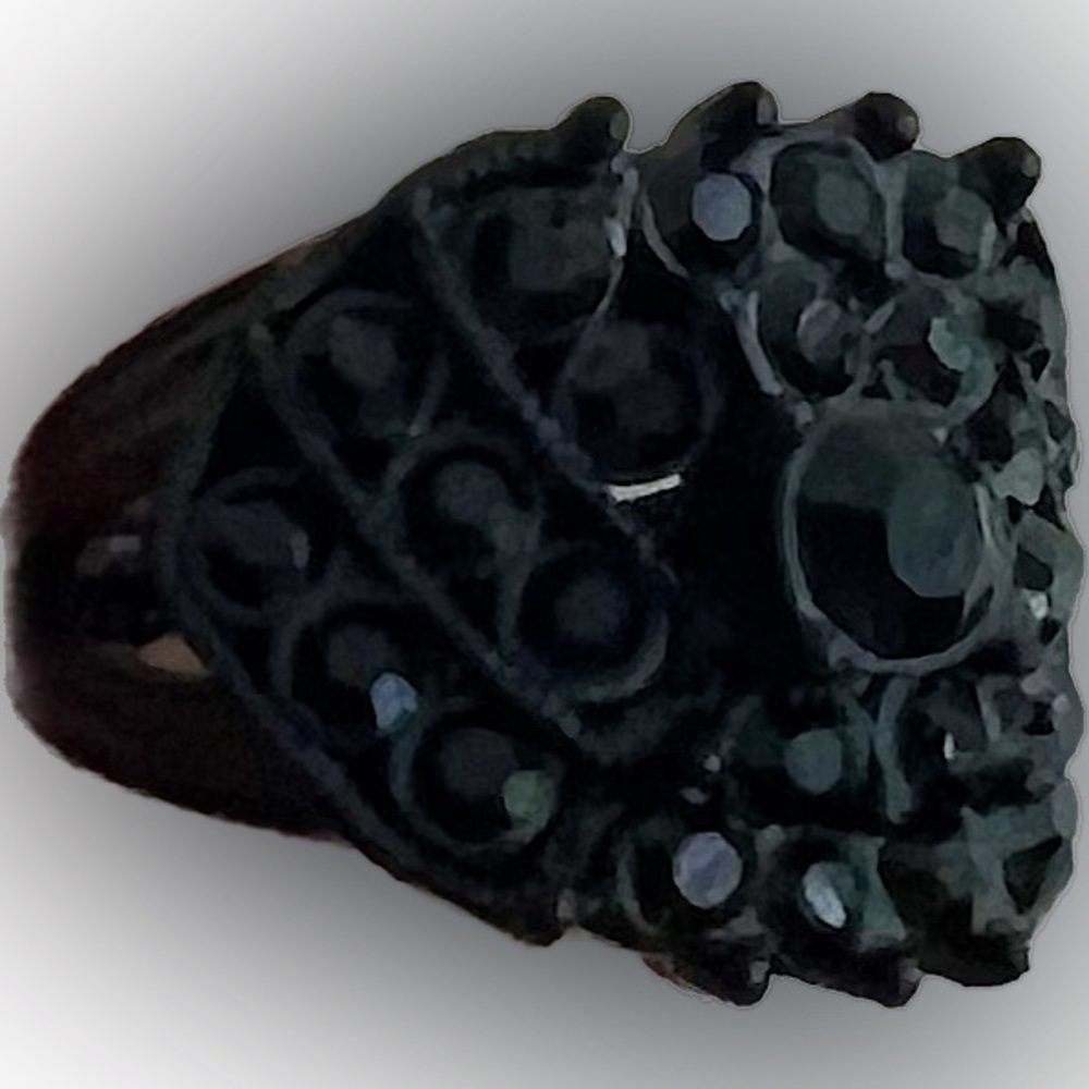 Fashion ring
